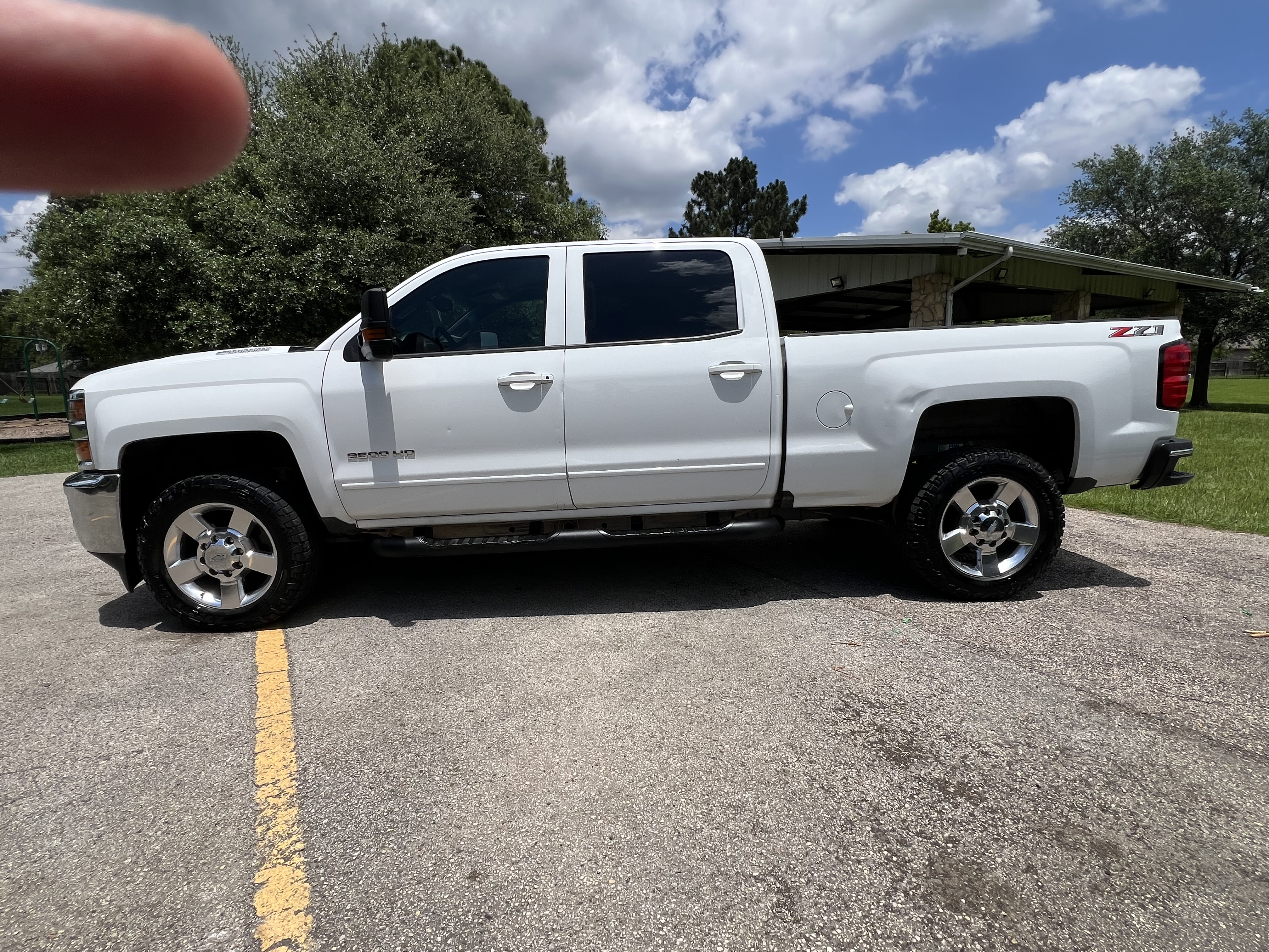 Used 2018 Chevrolet Silverado 2500 LT w/ Z71 Package, Off-Road AWD/4WD image 5