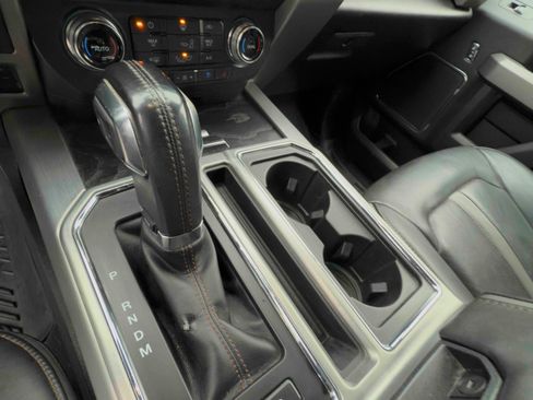 Used 2018 Ford F150 Platinum w/ Equipment Group 701A Luxury image 15