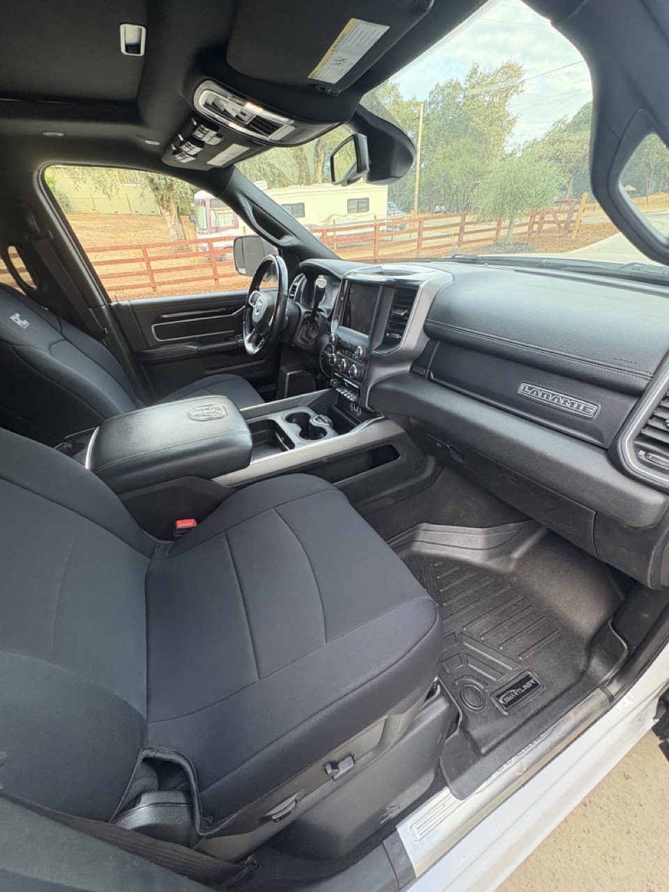 Used 2021 RAM 3500 Laramie w/ Night Edition AWD/4WD image 11