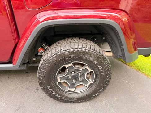 Used 2021 Jeep Gladiator Mojave AWD/4WD image 23