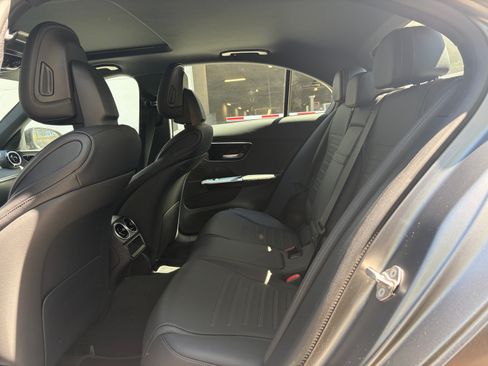 Used 2023 Mercedes-Benz C 300 Sedan image 10