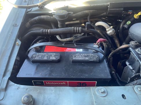 Used 1999 Ford E-150 and Econoline 150 image 25