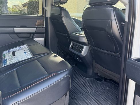 Used 2024 Ford F250 Lariat w/ Sport Appearance Package image 8