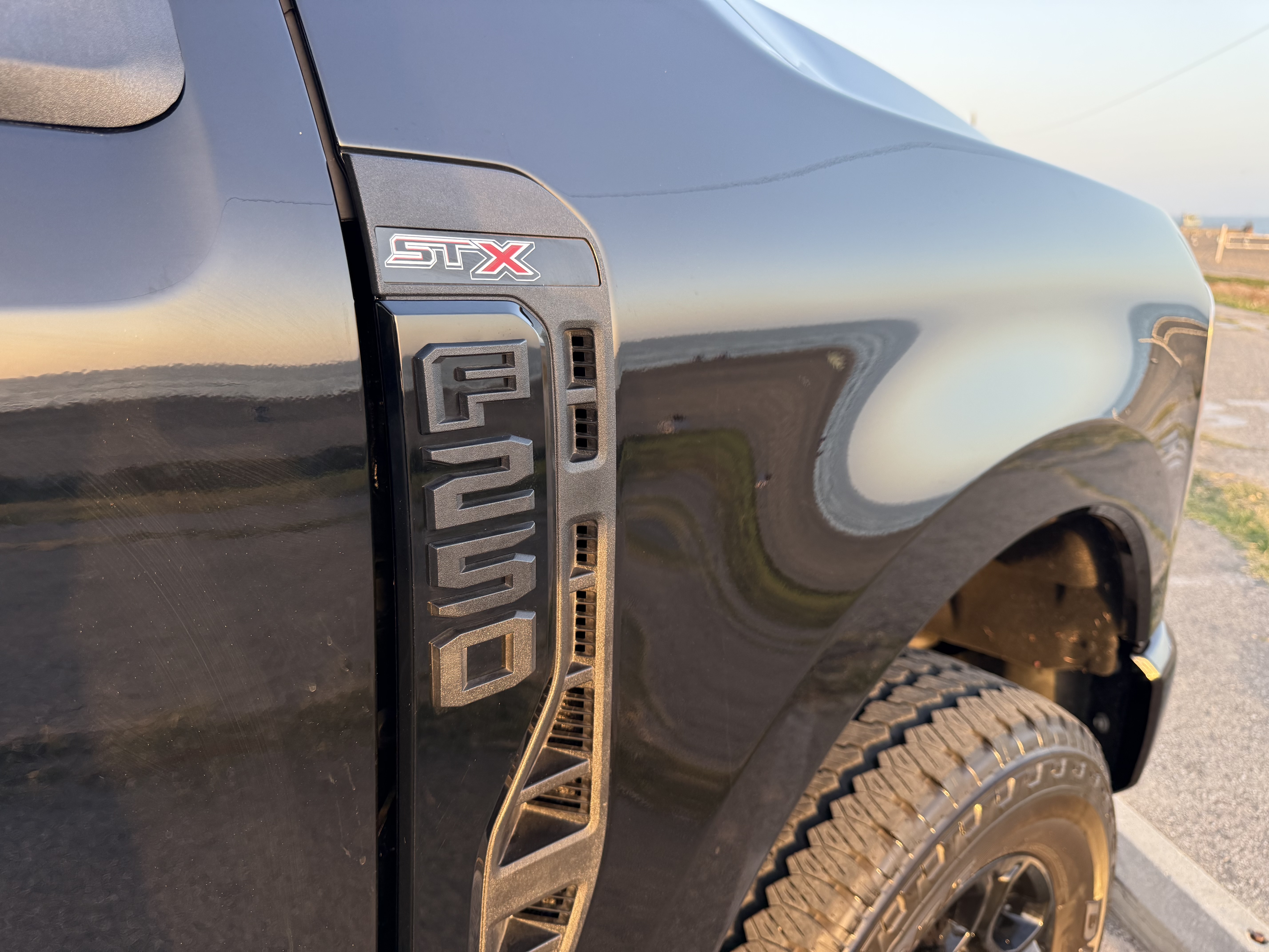 Used 2024 Ford F250 XL w/ STX Appearance Package AWD/4WD image 11