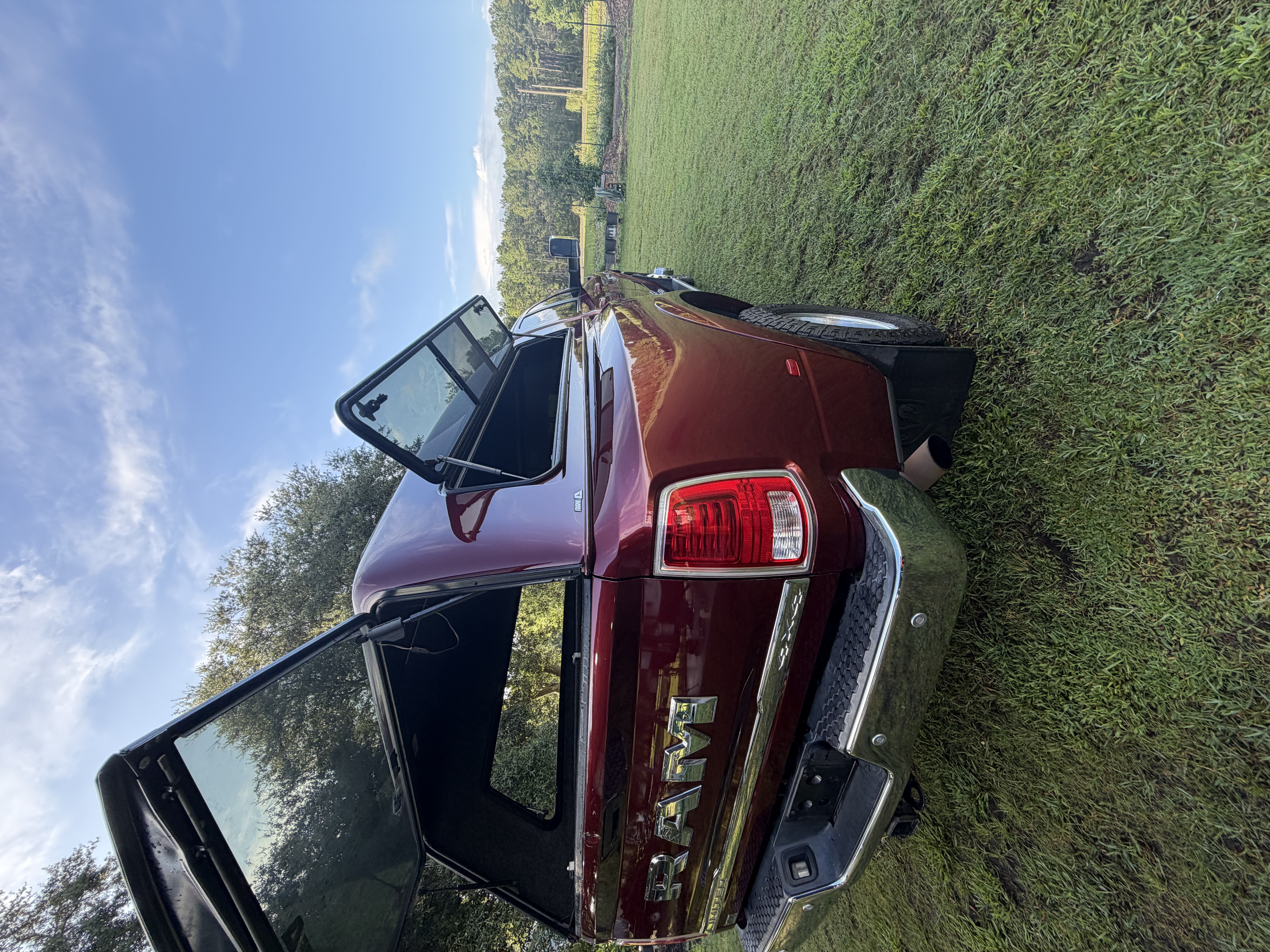 Used 2016 RAM 3500 Laramie Longhorn AWD/4WD image 14