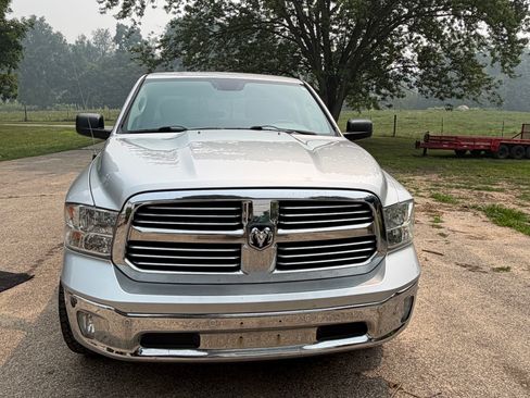 Used 2015 RAM 1500 Big Horn AWD/4WD image 2