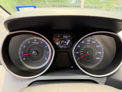 Used 2015 Hyundai Elantra Sport FWD image 4