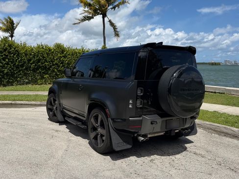 Used 2024 Land Rover Defender 90 Carpathian Edition image 5