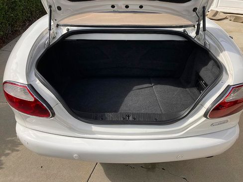 Used 2003 Jaguar XK8 Convertible image 9