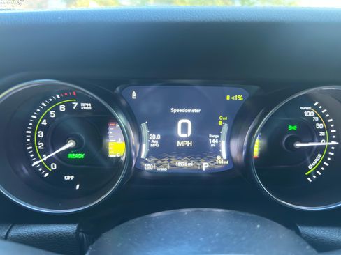 Used 2022 Jeep Wrangler Unlimited Sahara w/ Cold Weather Group image 22