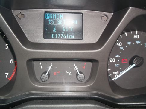 Used 2017 Ford Transit 250 148 Medium Roof image 4