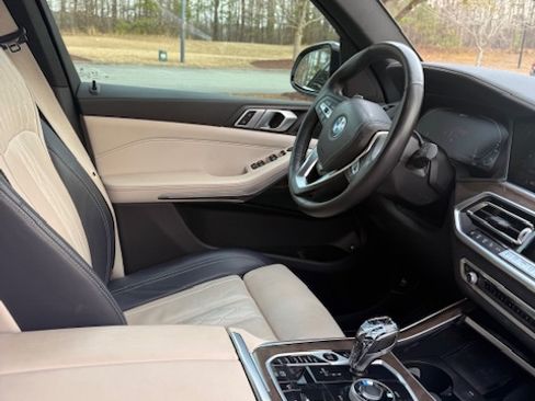 Used 2022 BMW X5 xDrive45e w/ Executive Package image 13