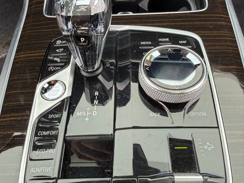 Used 2020 BMW X7 xDrive40i w/ Cold Weather Package image 11