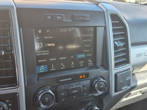 Used 2019 Ford F250 Lariat w/ Lariat Value Package image 14