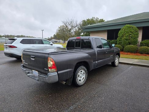 Used 2009 Toyota Tacoma Pickup 4D 6 ft image 4