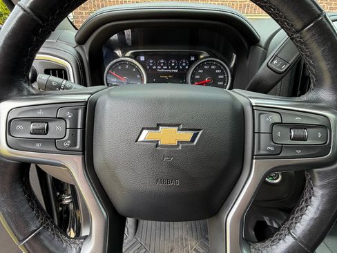 Used 2022 Chevrolet Silverado 1500 LTZ w/ LTZ Premium Package image 14