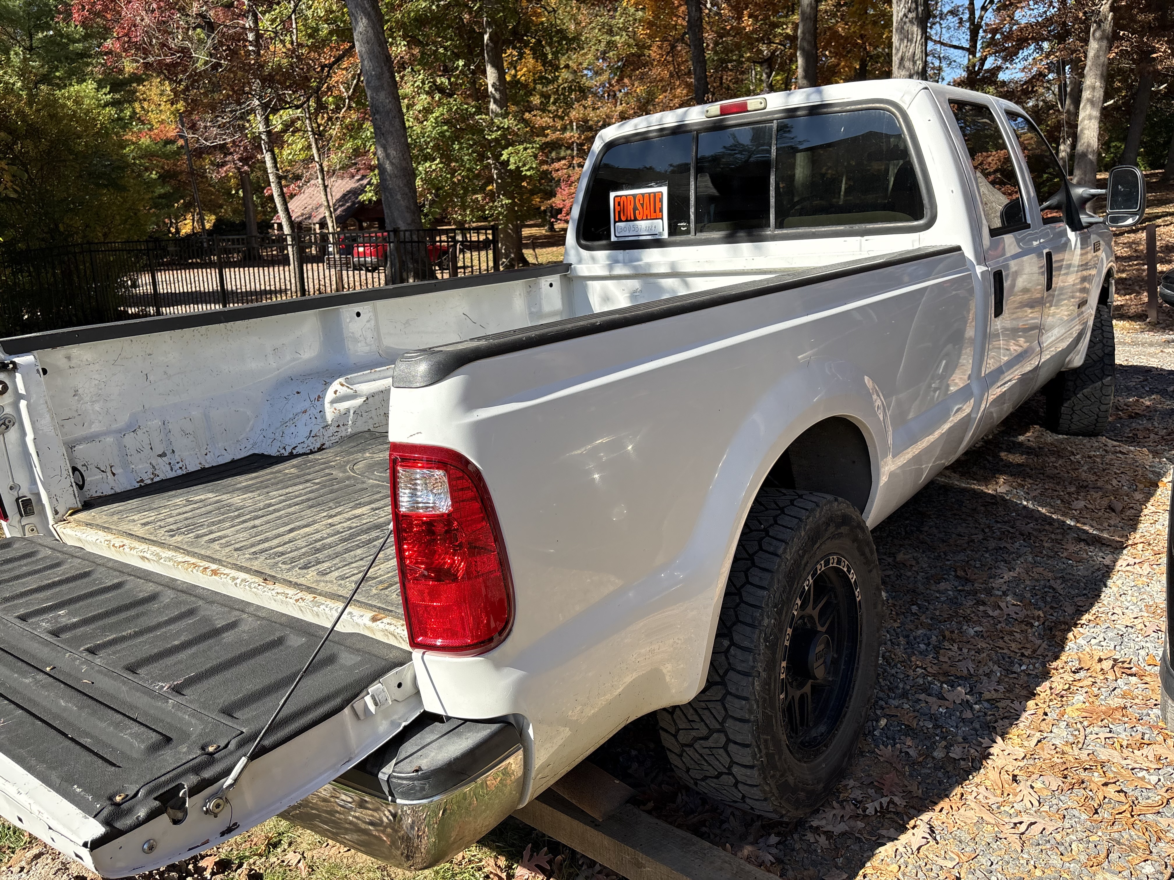 Used 2002 Ford F250 2WD Crew Cab Super Duty image 10