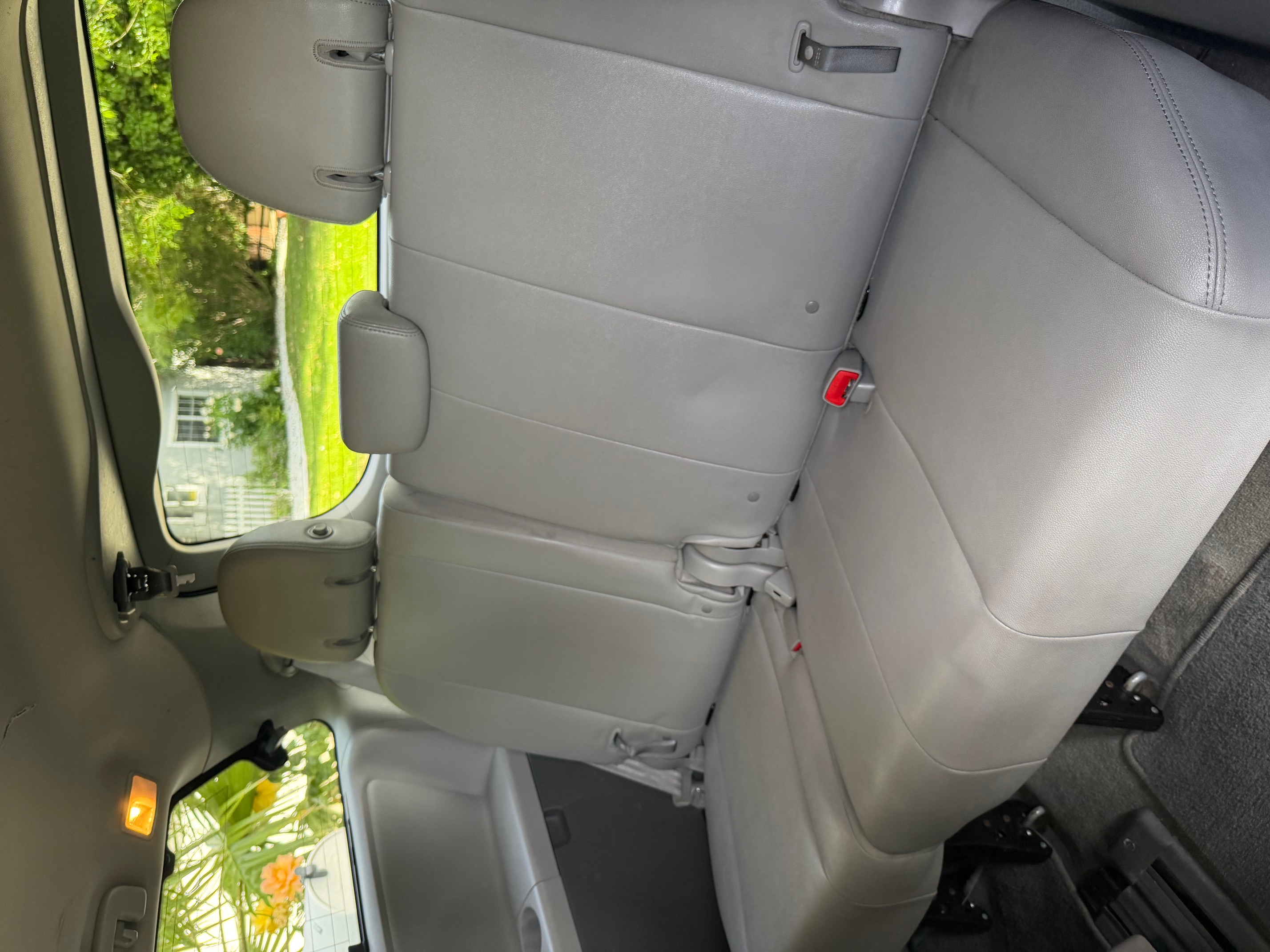 Used 2018 Toyota Sienna XLE FWD image 10