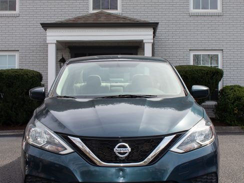 Used 2017 Nissan Sentra SV image 8