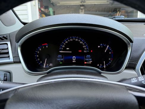 Used 2014 Cadillac SRX Luxury w/ Driver Awareness Package AWD/4WD image 14