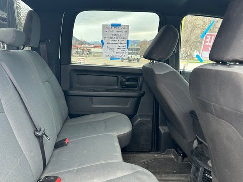 Used 2024 RAM 5500 Tradesman w/ Chrome Appearance Group image 14