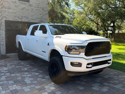 Used 2021 RAM 2500 Limited AWD/4WD image 2