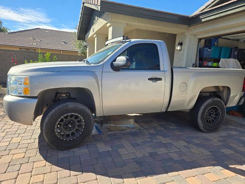 Used 2008 Chevrolet Silverado 1500 LT image 1