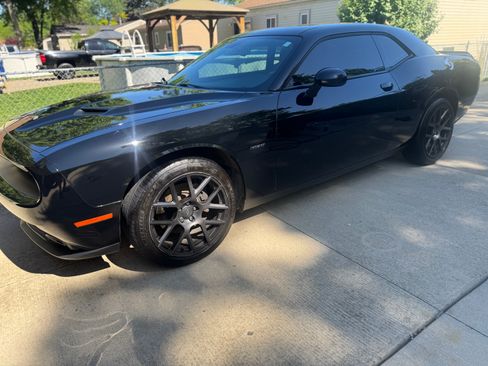 Used 2018 Dodge Challenger R/T w/ Sound Group RWD image 1