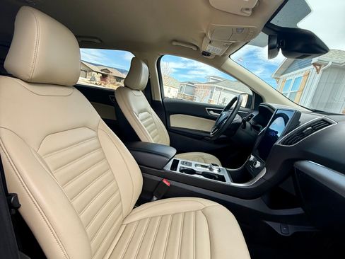 Used 2022 Ford Edge SEL w/ Convenience Package image 6
