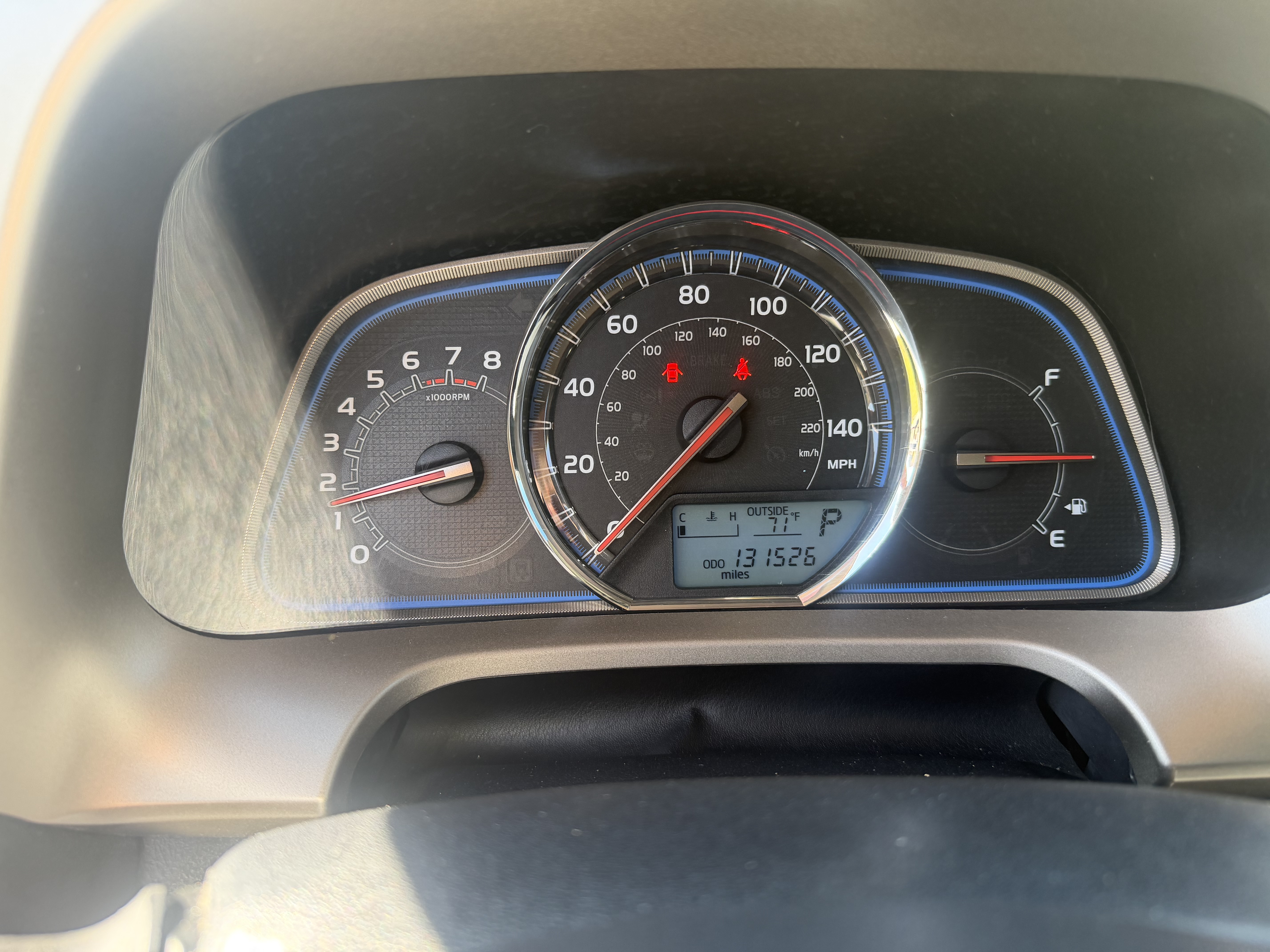 Used 2014 Toyota RAV4 Limited w/ Technology Package AWD/4WD image 8