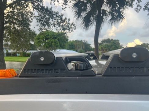 Used 2005 HUMMER H2 w/ Preferred Equipment Group image 21