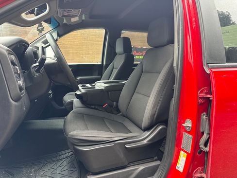 Used 2020 Chevrolet Silverado 2500 Custom w/ Custom Value Package AWD/4WD image 11