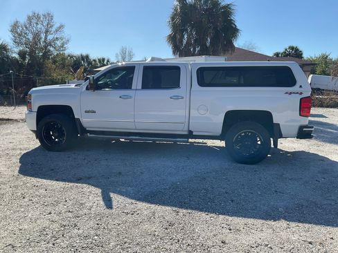Used 2016 Chevrolet Silverado 2500 High Country w/ Duramax Plus Package image 1
