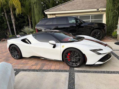 Used 2021 Ferrari SF90 Stradale image 4