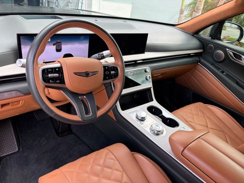 Used 2025 Genesis GV80 3.5T Prestige image 10