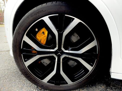 Used 2022 Polestar Polestar 2 w/ Performance Package image 14