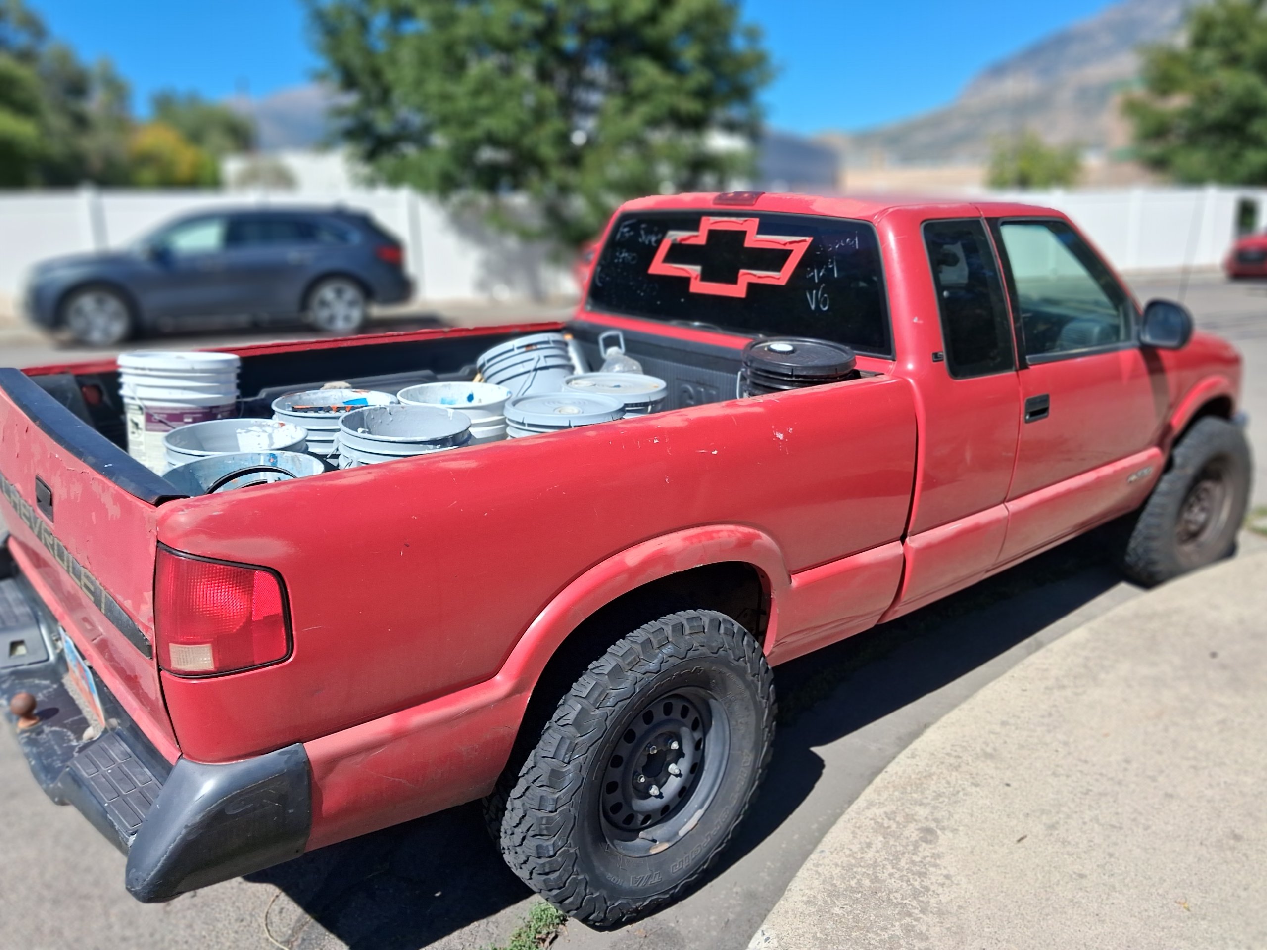 Used 1994 Chevrolet S10 Pickup LS AWD/4WD image 8