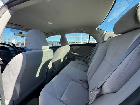 Used 2012 Toyota Corolla LE image 11