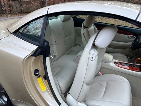 Used 2007 Lexus SC 430 Convertible image 14