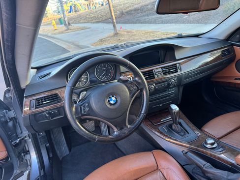 Used 2007 BMW 335i Coupe image 13