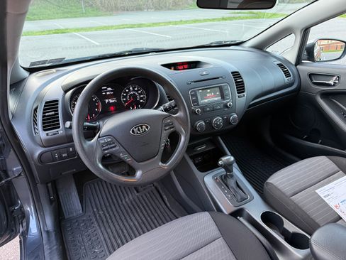 Used 2016 Kia Forte LX w/ LX Popular Plus Package image 8