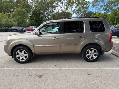 Used 2011 Honda Pilot Touring image 4