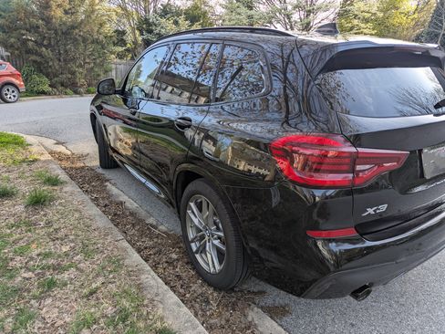 Used 2021 BMW X3 xDrive30i w/ M Sport Package image 16