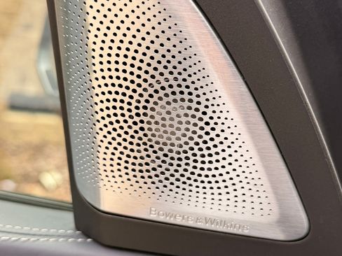 Used 2021 BMW X7 M50i image 26