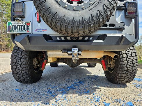 Used 2017 Jeep Wrangler Rubicon image 9