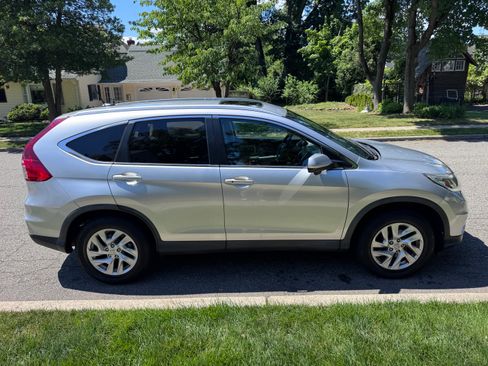 Used 2015 Honda CR-V EX-L image 6