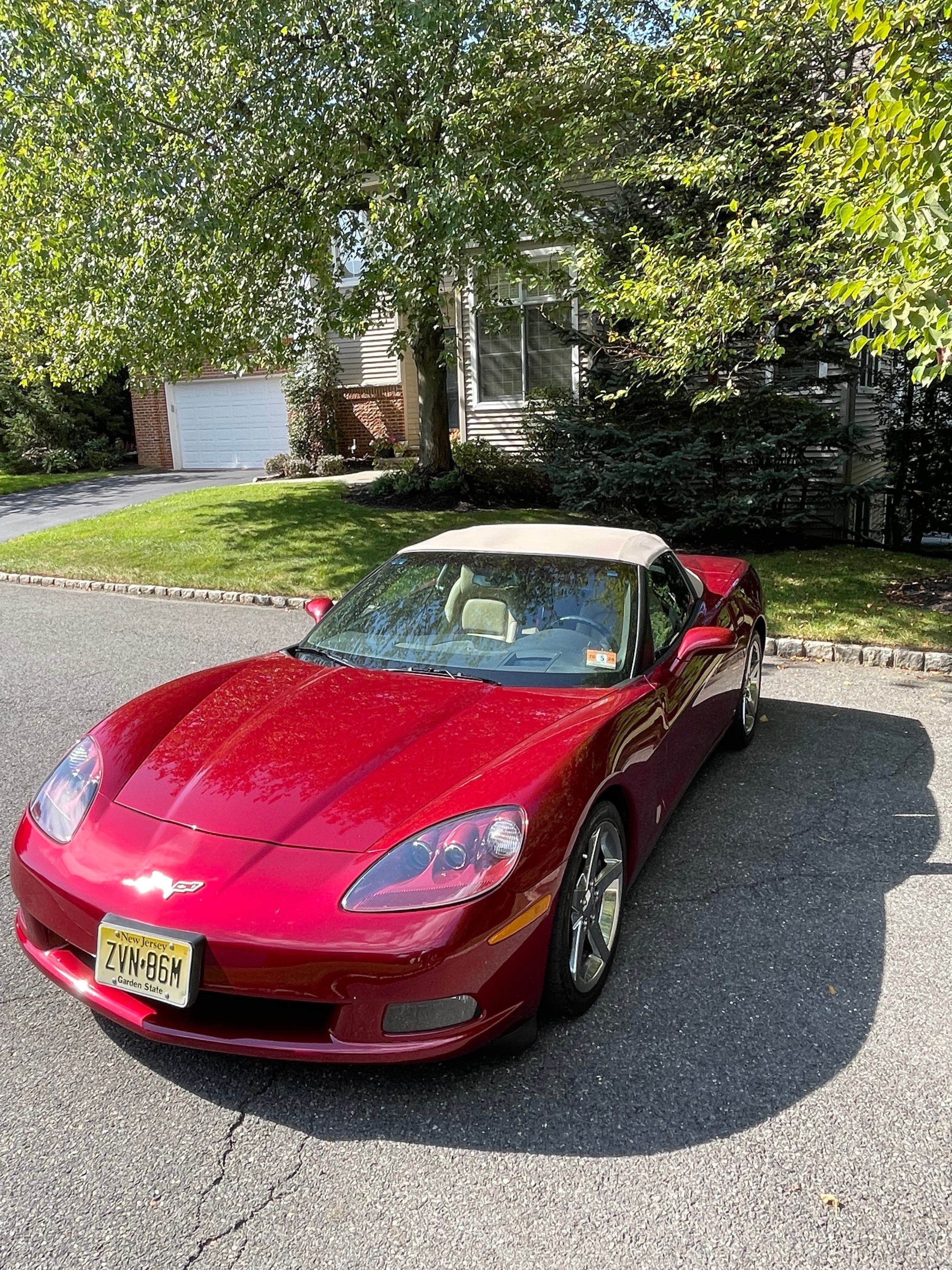 Used 2007 Chevrolet Corvette Convertible w/ Preferred Equipment Group RWD image 8