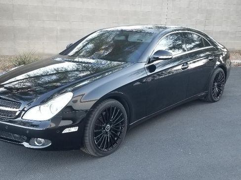 Used 2006 Mercedes-Benz CLS 500 image 2