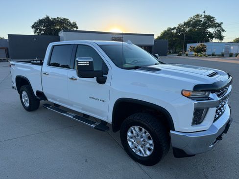 Used 2021 Chevrolet Silverado 2500 LTZ AWD/4WD image 9