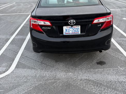 Used 2012 Toyota Camry LE FWD image 4